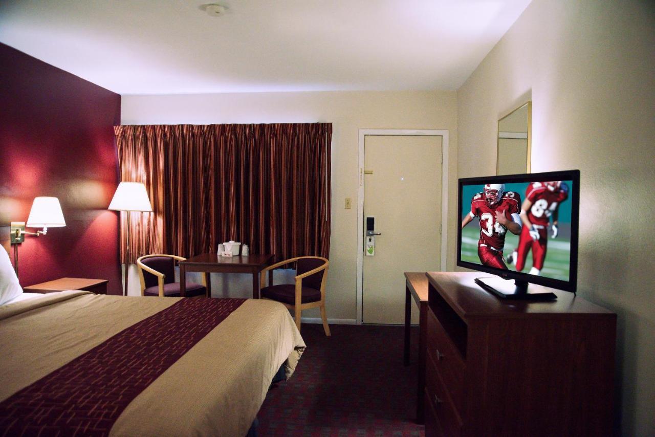Red Roof Inn בליית' מראה חיצוני תמונה