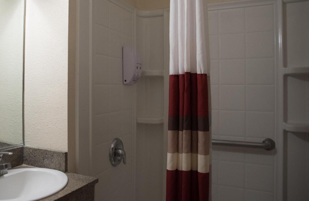 Red Roof Inn בליית' מראה חיצוני תמונה
