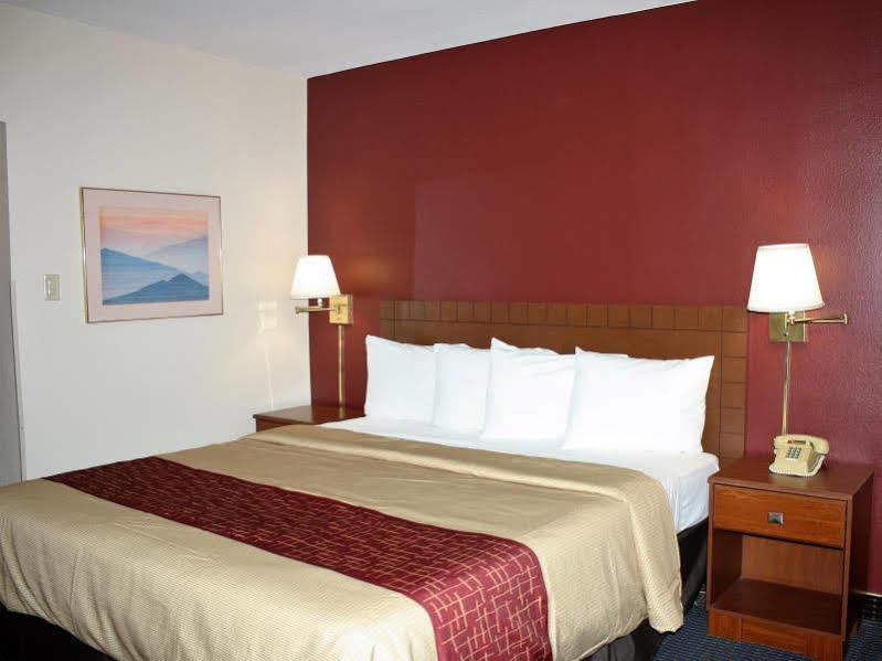 Red Roof Inn בליית' מראה חיצוני תמונה